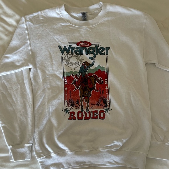 Wrangler graphic hoodie (size small) - Picture 2 of 5